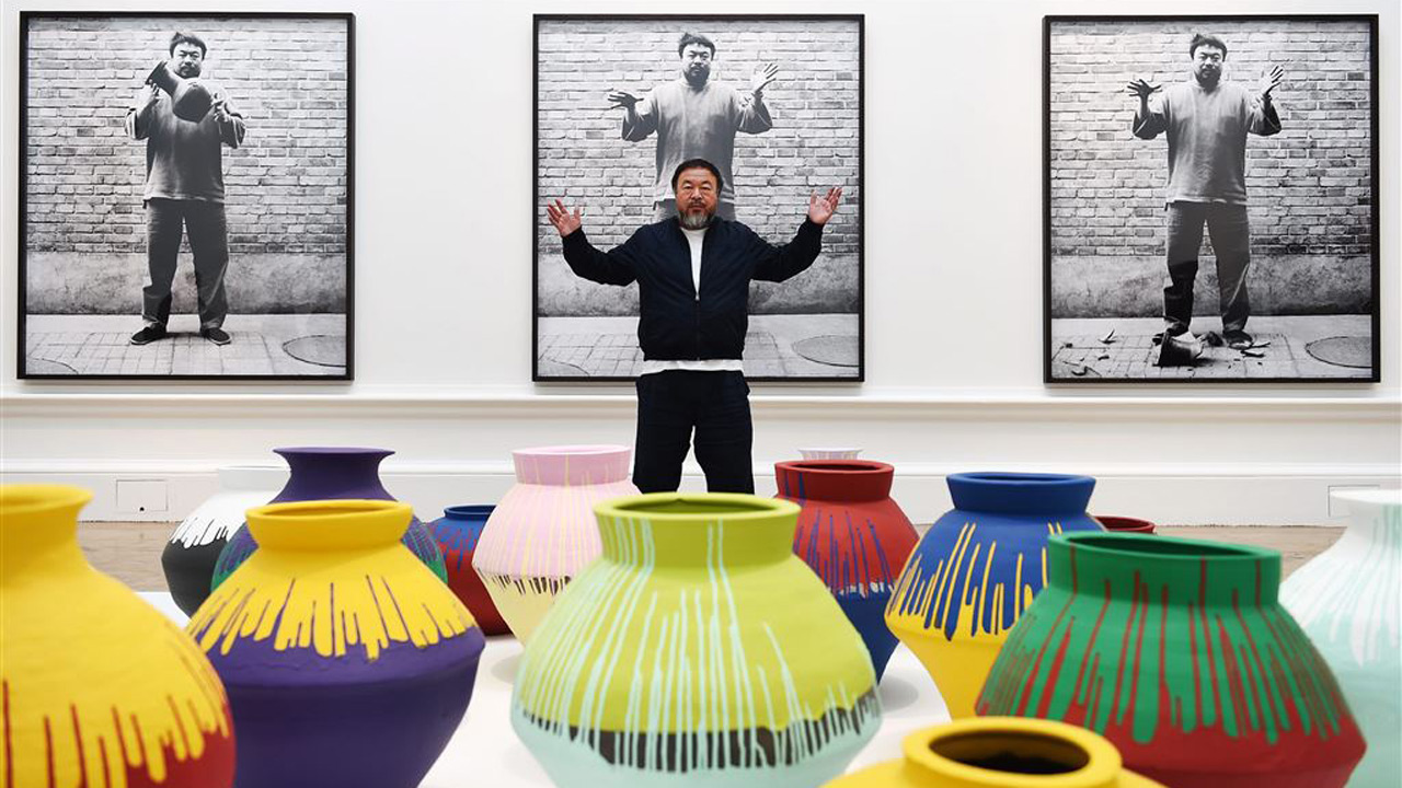 Ai-Weiwei-Coloured-Vases.jpg