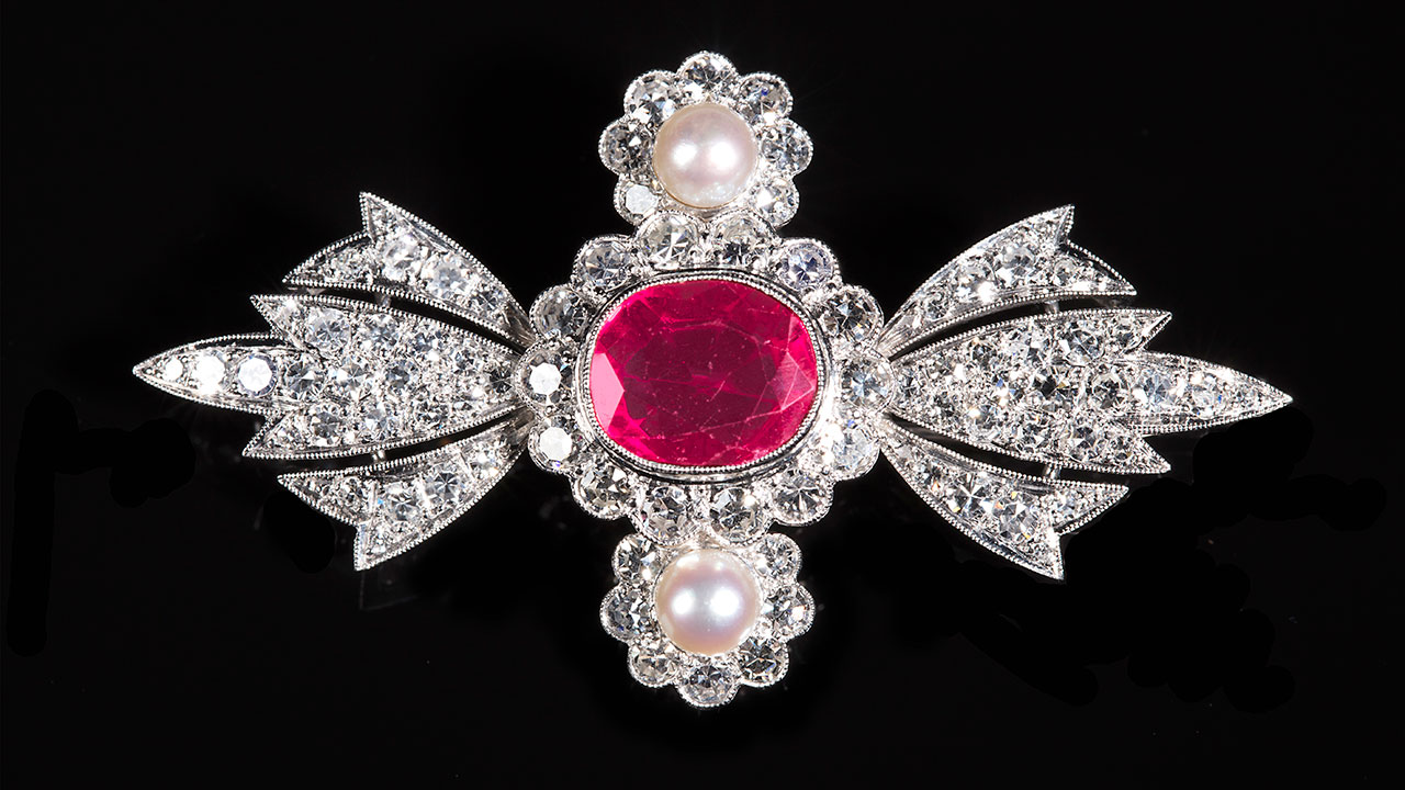 Broche
