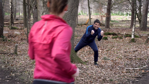 Hardloopschoenen aan, oordopjes in en ren met de Fit op 4 Podcast