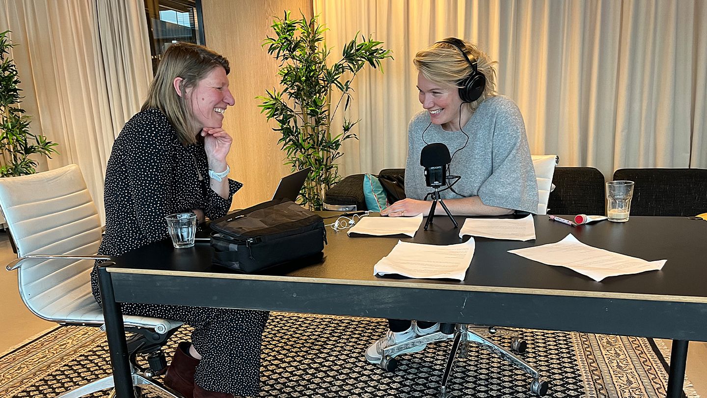 Luister naar de trailer van de DNA Onbekend podcast