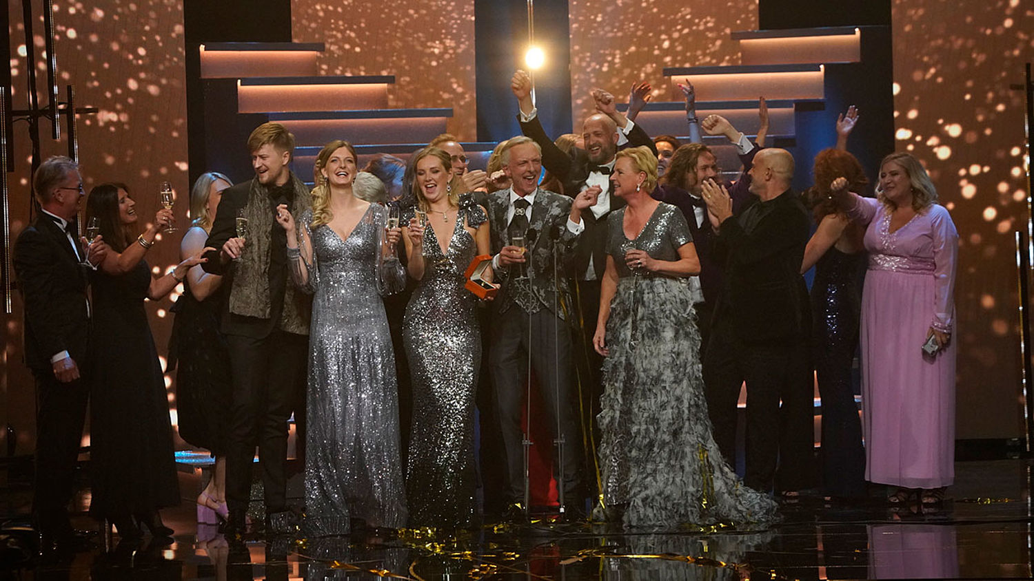 taart Verdrag motor De winnaars van het Gouden Televizier-Ring Gala 2019 - Gouden Televizier-Ring Gala - AVROTROS.nl taart Verdrag motor De winnaars van het Gouden Televizier-Ring Gala 2019 - Gouden Televizier-Ring Gala - AVROTROS.nl