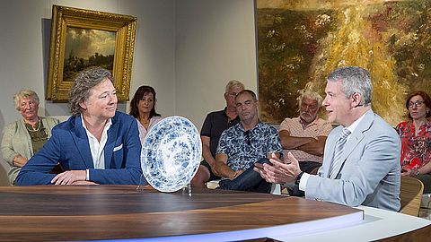 Knetter zeldzaam! Schotel van de Rembrandt onder het Delfts aardewerk